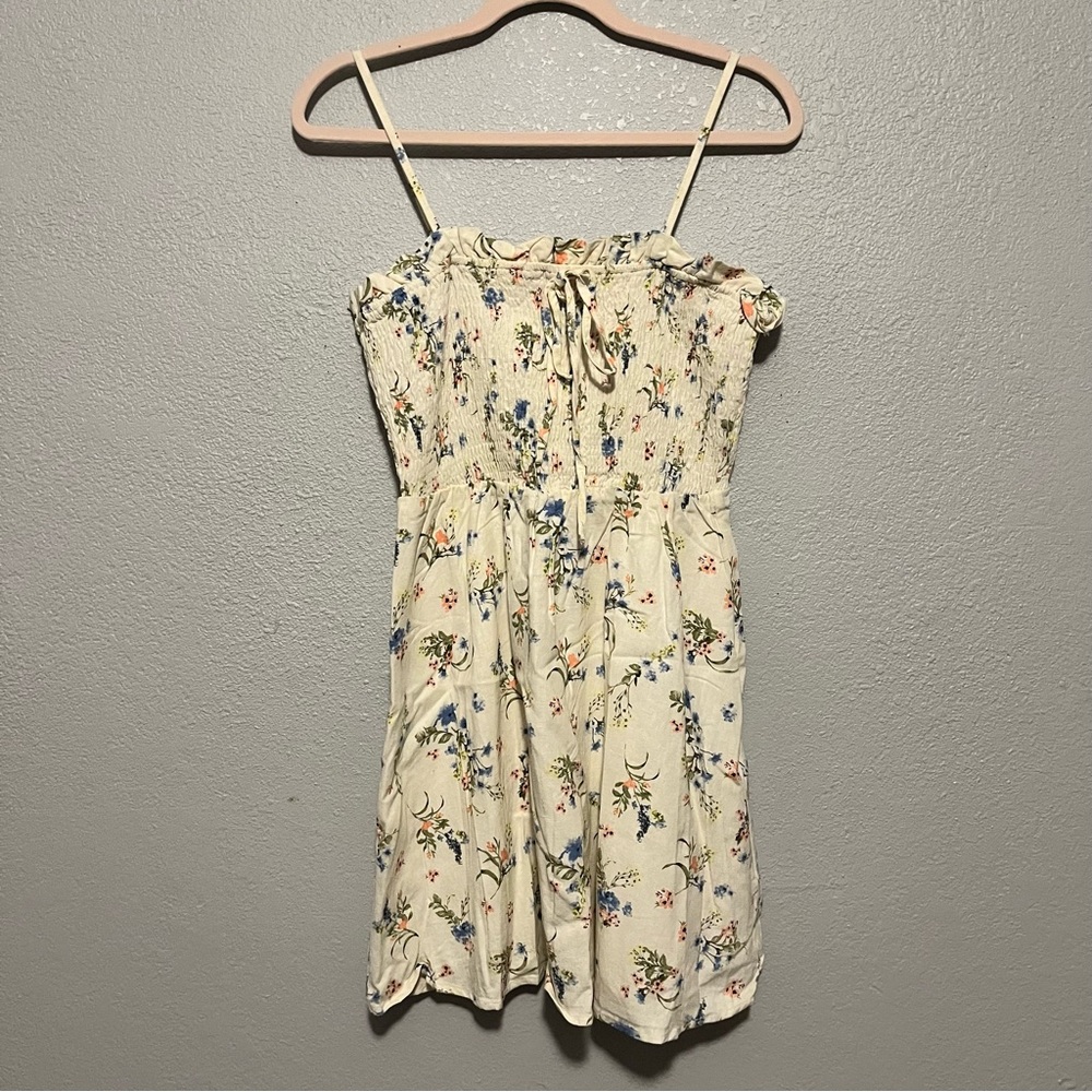 Gilli Ivory Floral Fit And Flare Spaghetti Tie Straps Smocked Top Mini Dress M